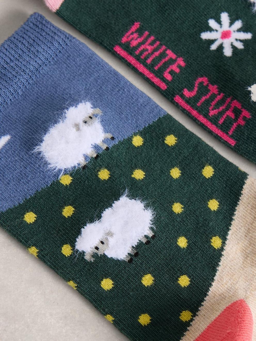 2 Pack Fluffy Sheep Socks in GREEN MLT - FLAT DETAIL