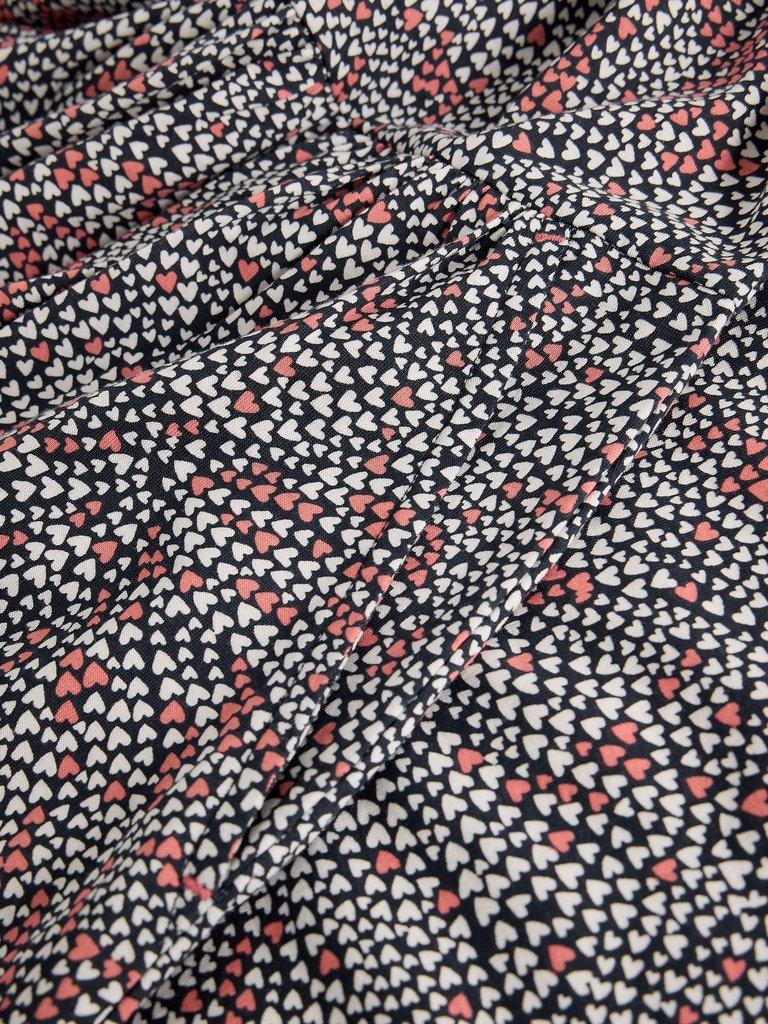 Leah Short Sleeve Jersey Midi Dress in NAVY MULTI - FLAT DETAIL