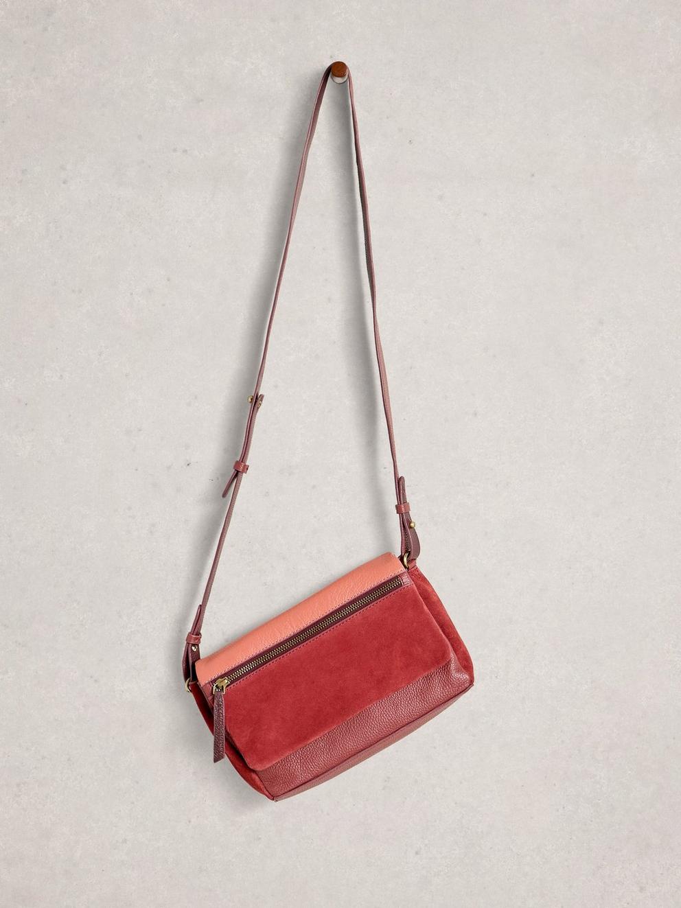 Tiggy Crossbody Bag in MID RED - FLAT FRONT