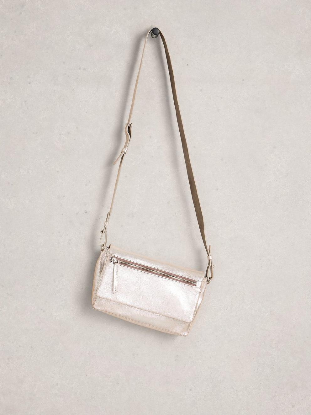 Tiggy Crossbody Bag in SLV TN MET - FLAT FRONT