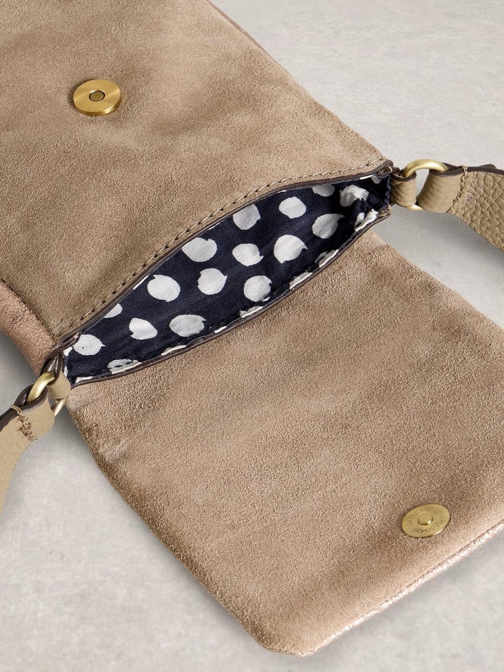 Tiggy Phone Bag in GLD TN MET - FLAT DETAIL