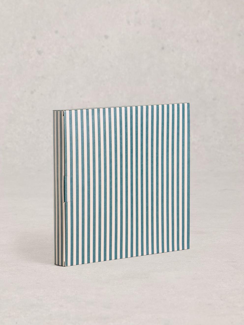 Mens Hat and Glove Set in KHAKI GRN - FLAT BACK