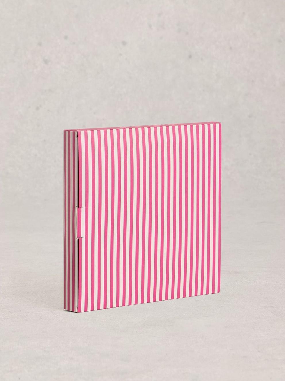 Hat and Glove Gift Box in PLUM MLT - FLAT BACK