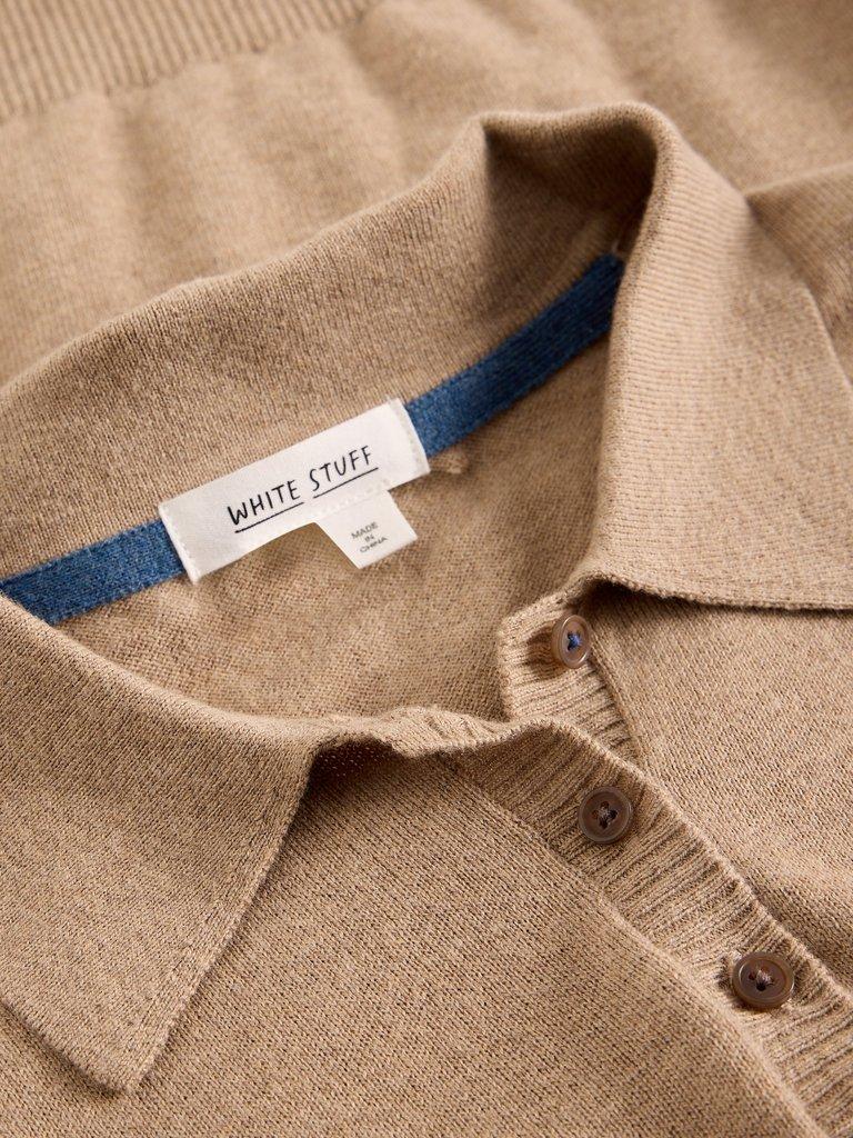 POPPY POLO TEE in DK NAT - FLAT DETAIL