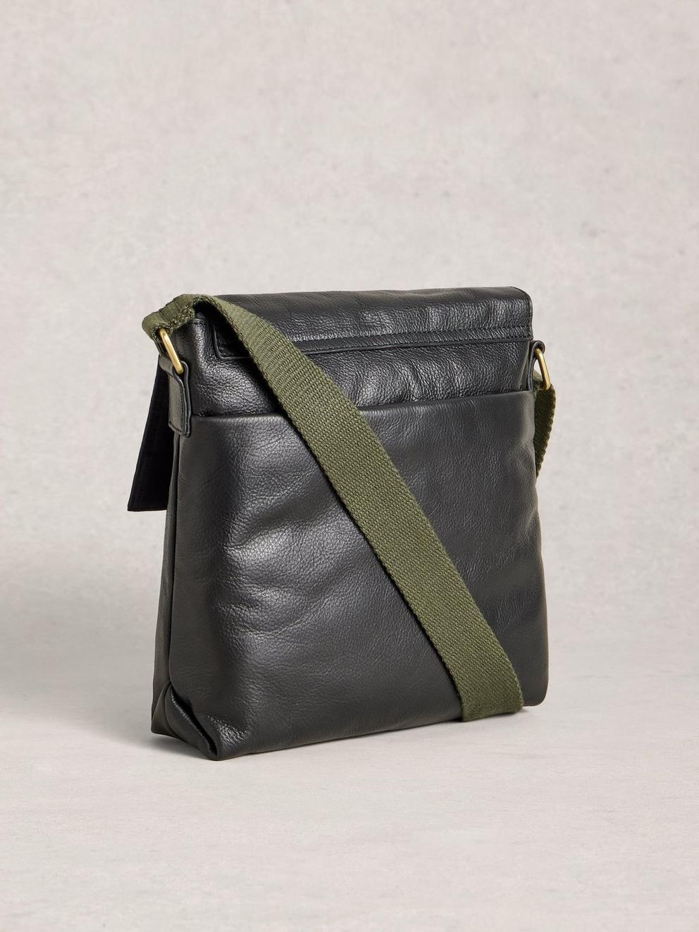 Frankie Crossbody Leather Bag in PURE BLK - FLAT BACK