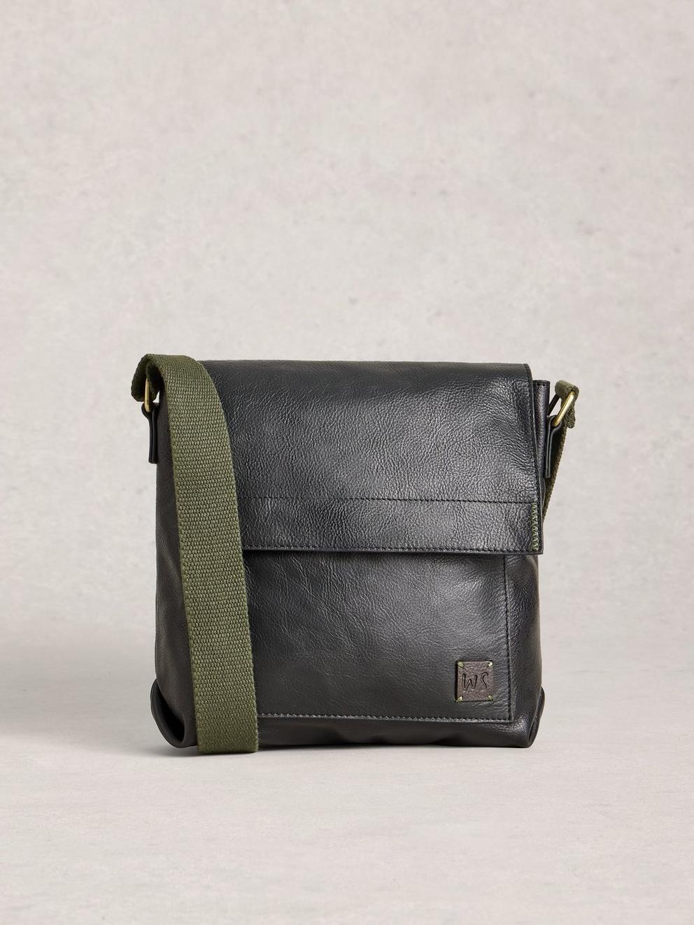 Frankie Crossbody Leather Bag in PURE BLK - LIFESTYLE