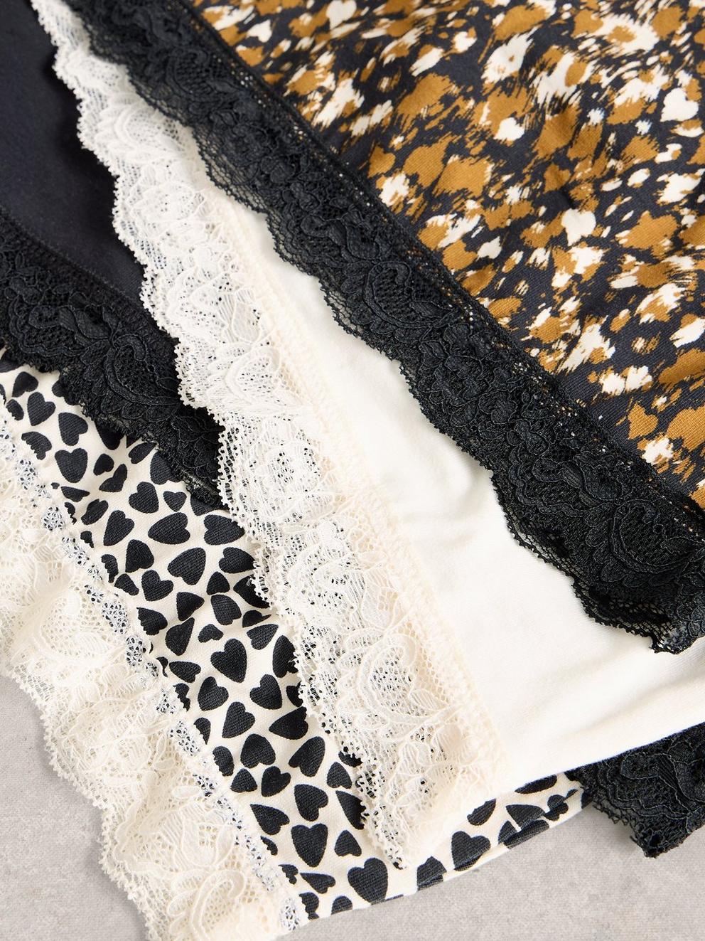 4 PACK KNICKER BOX SET in BLACK - FLAT DETAIL