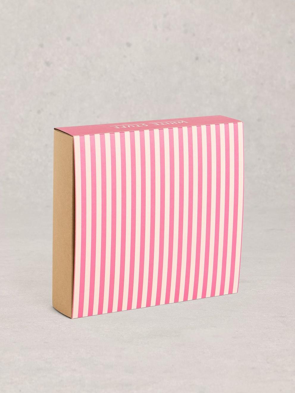 4 PACK KNICKER BOX SET in RED MLT - FLAT BACK