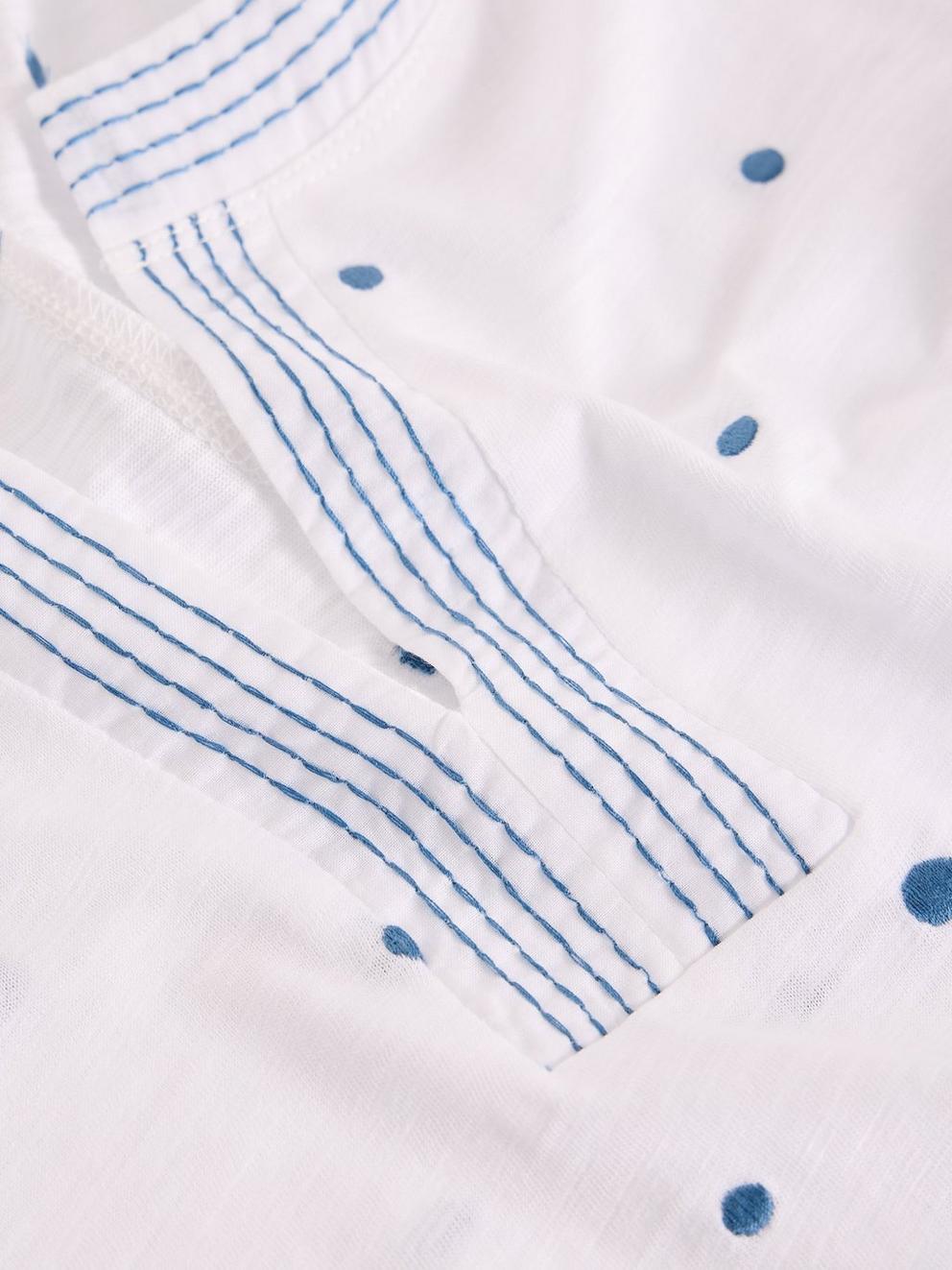 WEAVER NOTCH EMBROIDERED TEE in WHITE MLT - FLAT DETAIL