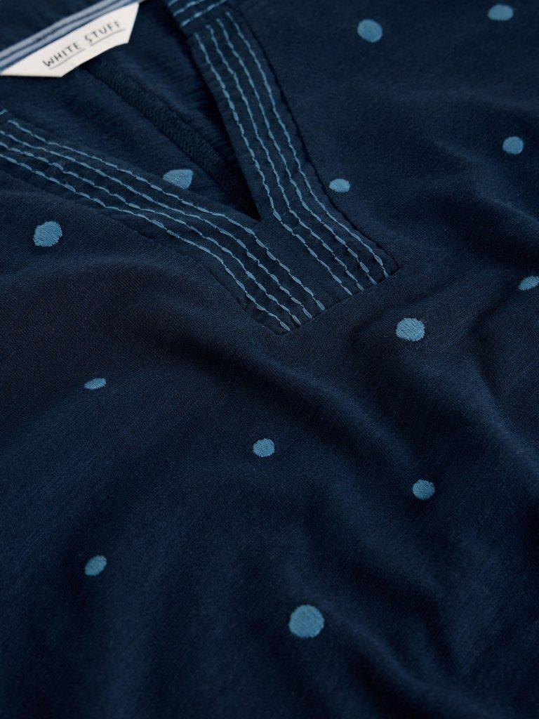 WEAVER LS NOTCH EMB TEE in NAVY MULTI - FLAT DETAIL