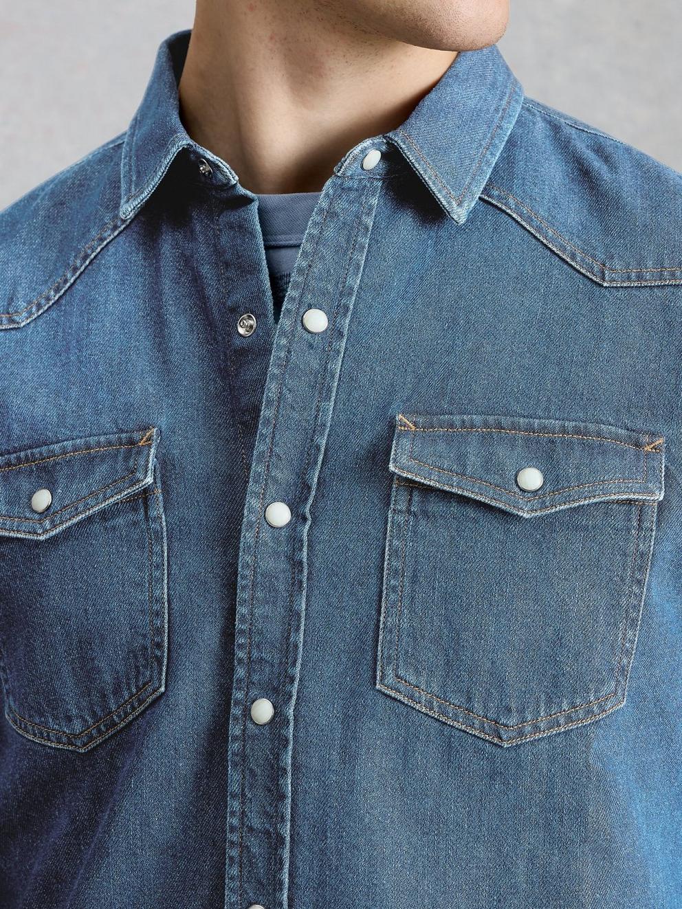 Darvel Denim Shirt in MID DENIM - MODEL DETAIL