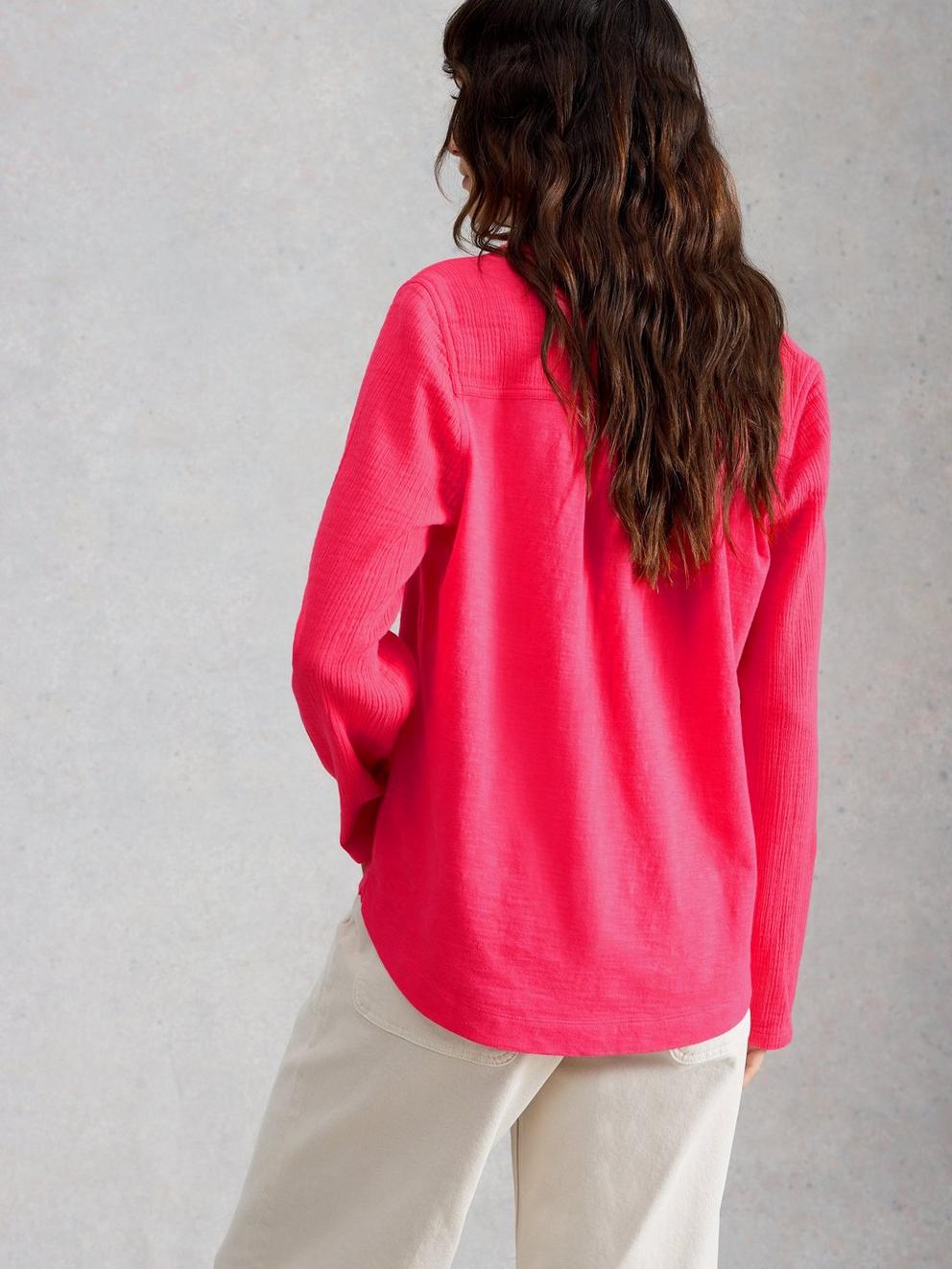 ANNIE DOUBLE CLOTH in BRT PINK - MODEL BACK
