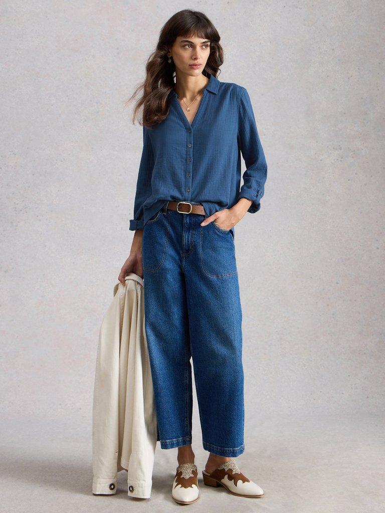 ANNIE DOUBLE CLOTH in DK BLUE - MODEL FRONT