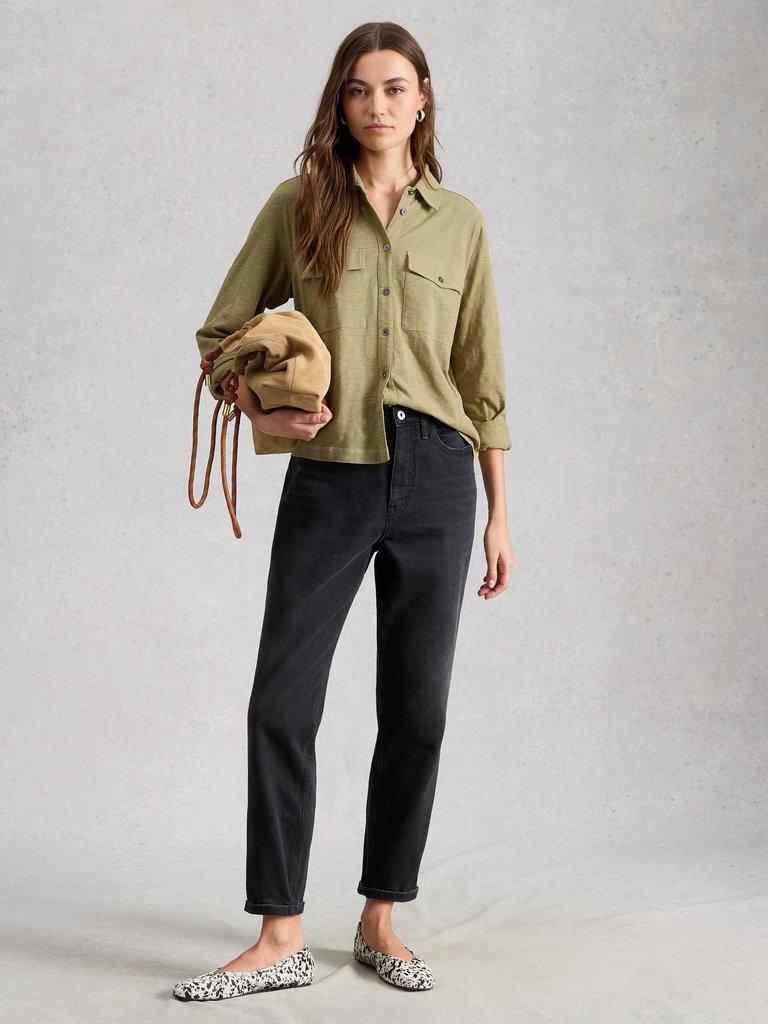 UNA POCKET UTILITY SHIRT in KHAKI GRN - MODEL FRONT