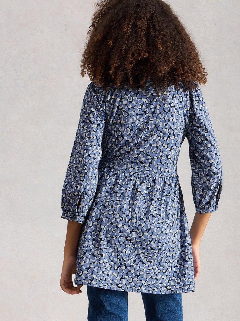 LARA V NECK SHORT SLEEVE TUNIC in BLUE MLT - MODEL BACK