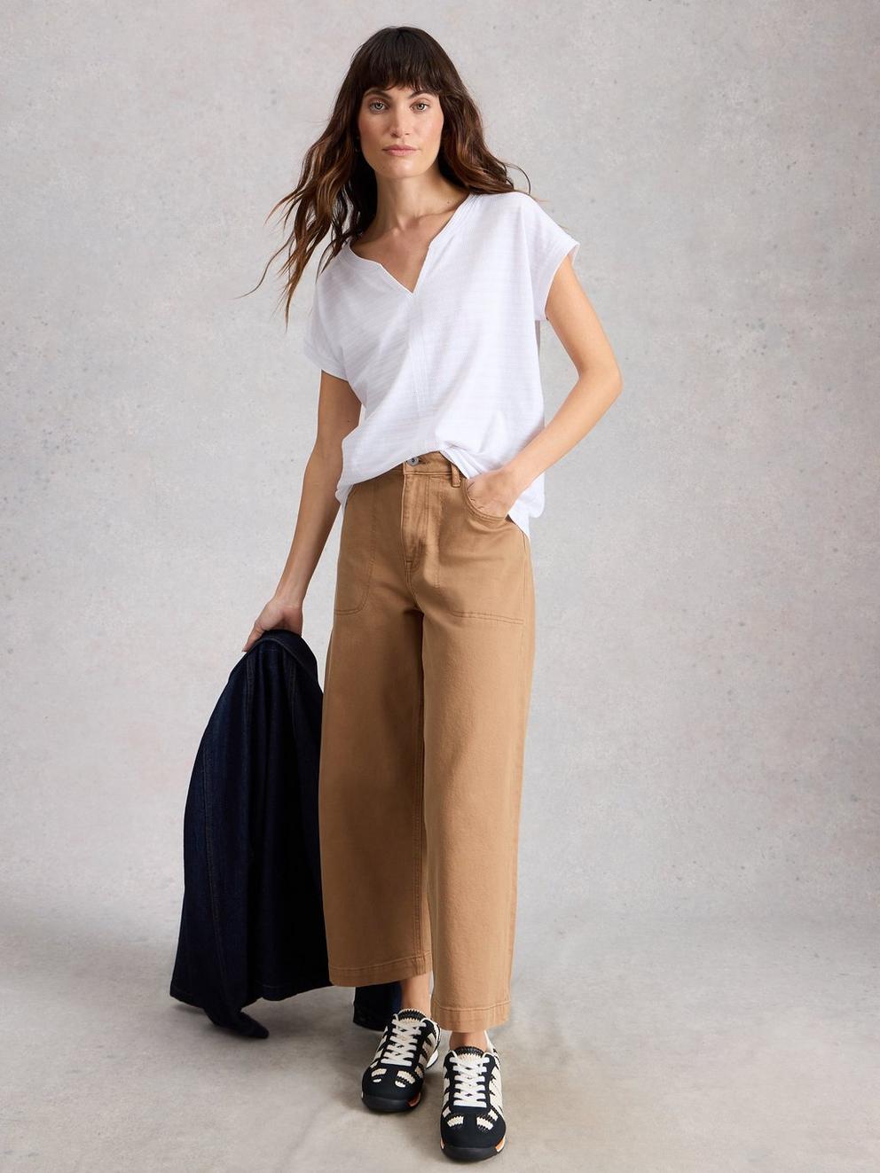 NELLY NOTCH TEXTURE TEE in BRIL WHITE - MODEL FRONT