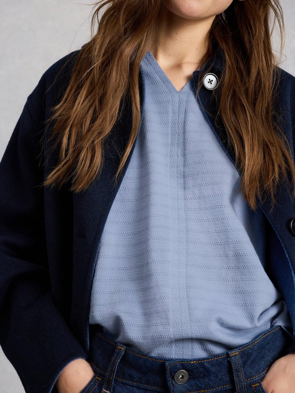 NELLY NOTCH TEXTURE TEE in MID BLUE - MODEL DETAIL