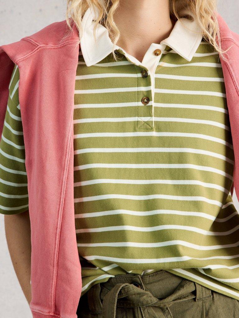 RUBY RUGBY TOP in GREEN MLT - MODEL DETAIL