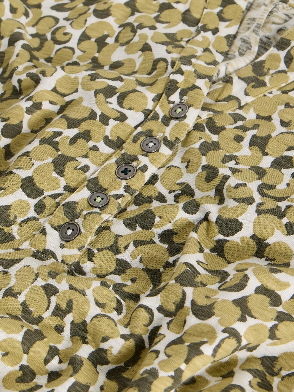 PHOEBE NOTCH NECK TUNIC in GREEN PR - FLAT DETAIL