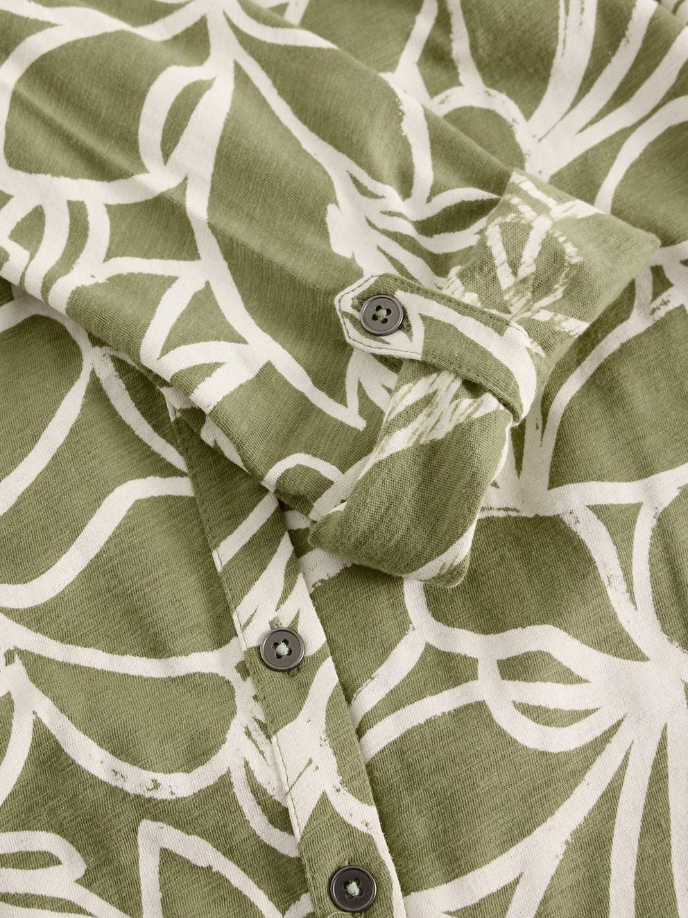 ANNIE LONGLINED SHIRT in GREEN PR - FLAT DETAIL