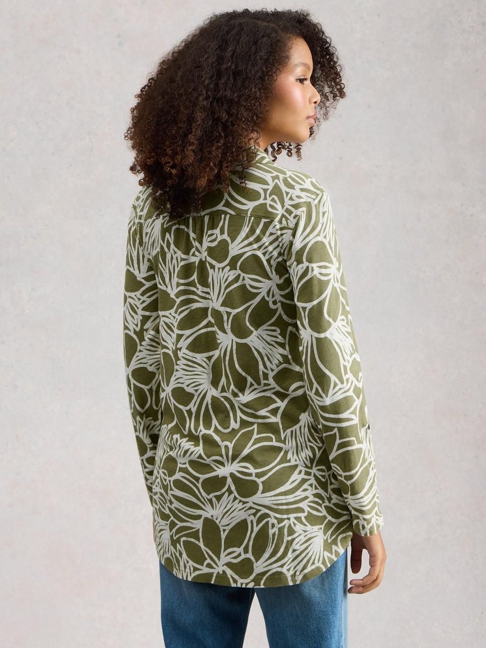 ANNIE LONGLINED SHIRT in GREEN PR - MODEL BACK