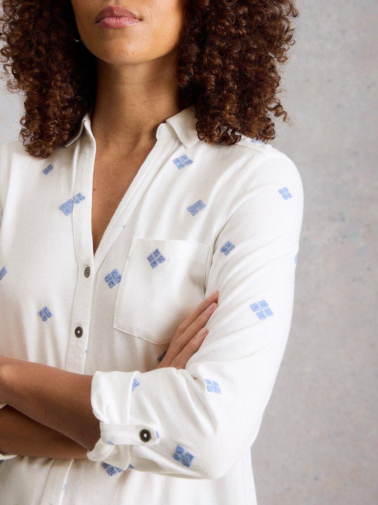 ANNIE EMBROIDERED LONGLINE in WHITE MLT - MODEL DETAIL