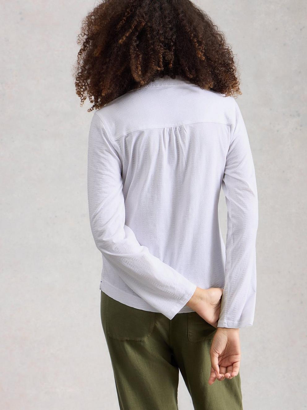 ALLIE JERSEY TEXTURE SHIRT in BRIL WHITE - MODEL BACK
