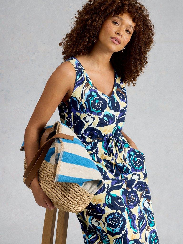 Heidi Jersey Print Dress in NAVY PR - MODEL DETAIL