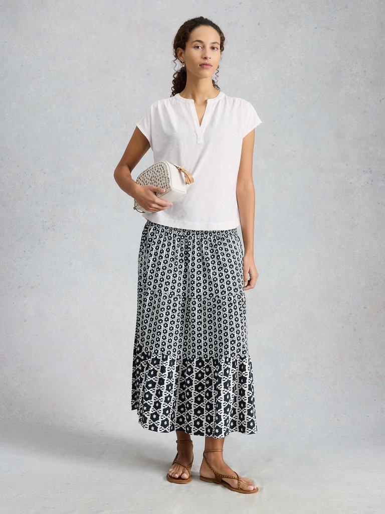 NOLA NOTCH BRODERIE TEE in BRIL WHITE - MODEL FRONT