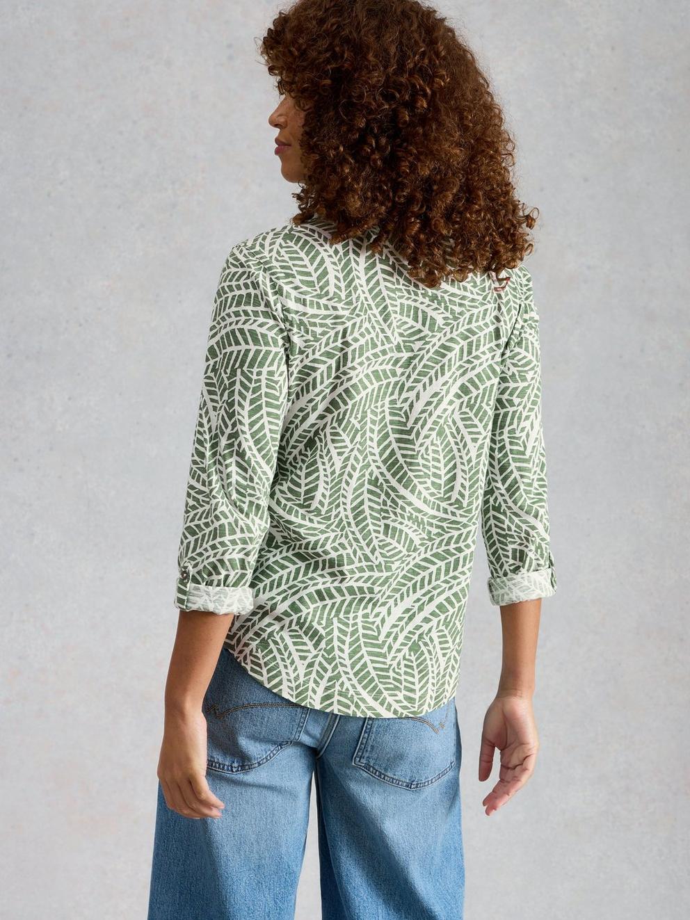 ANNIE JERSEY SHIRT in GREEN PR - MODEL BACK