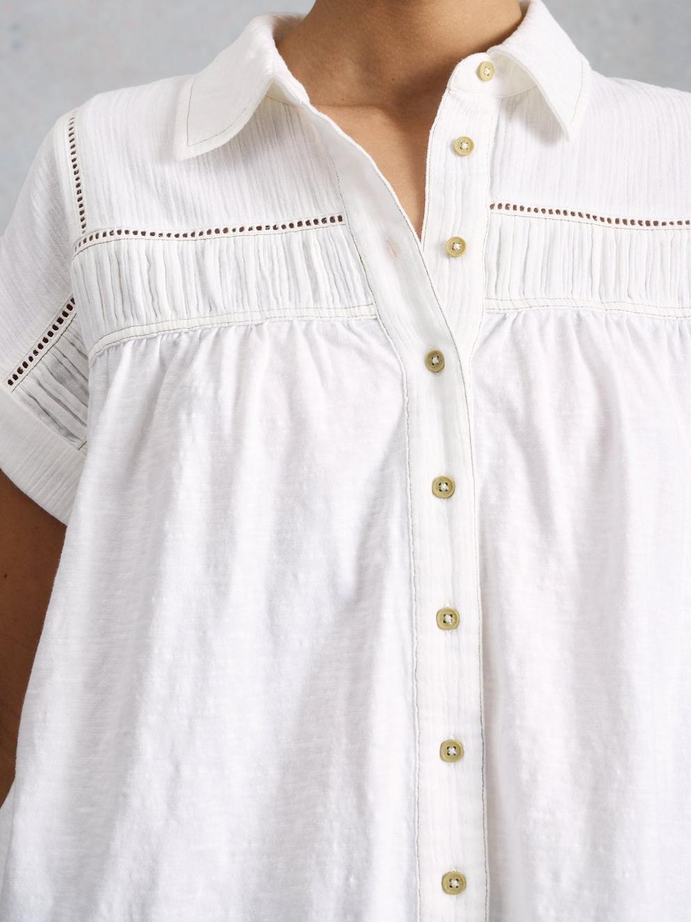 DIDI DOUBLE CLOTH SHIRT in BRIL WHITE - MODEL DETAIL