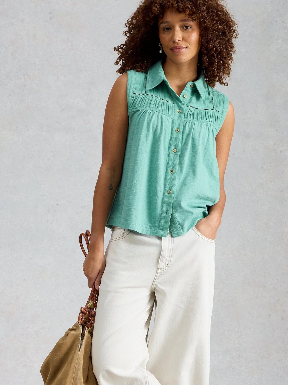 DIDI DOUBLE CLOTH SHIRT in DUS BLUE - MODEL DETAIL