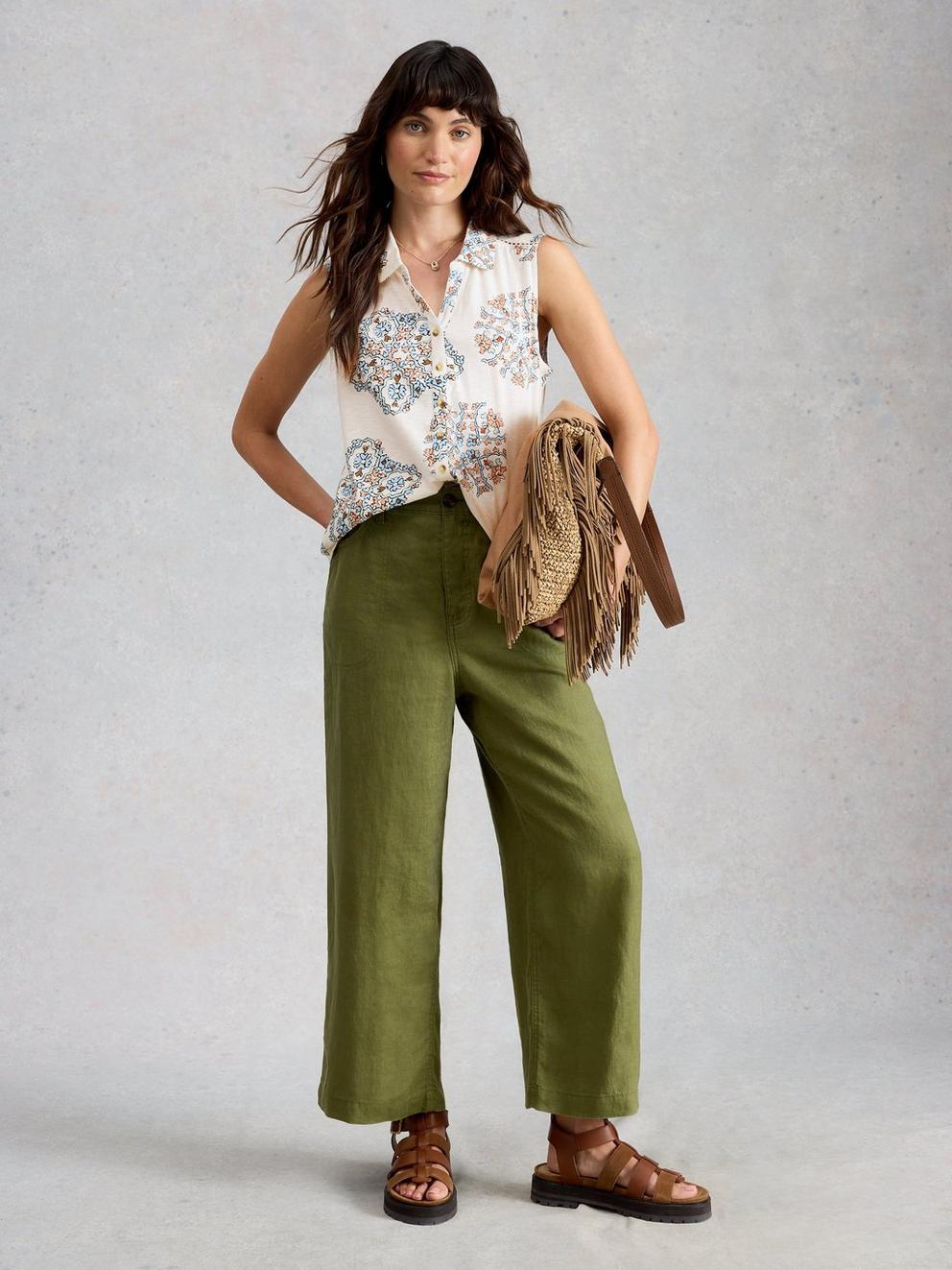 AMY SLEEVELESS SHIRT in IVORY MLT - MODEL FRONT