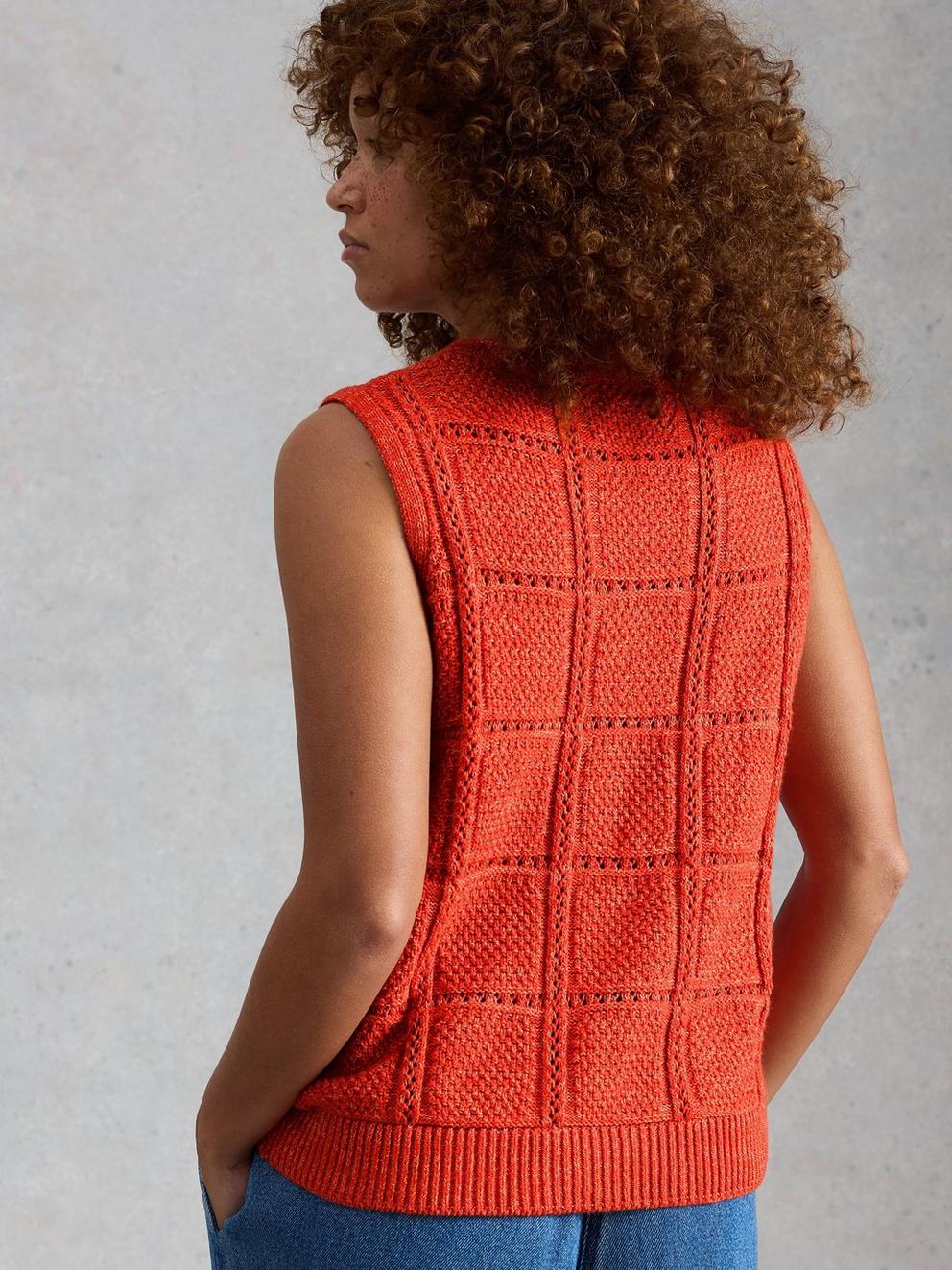 TILLY TANK in MID RED - MODEL BACK