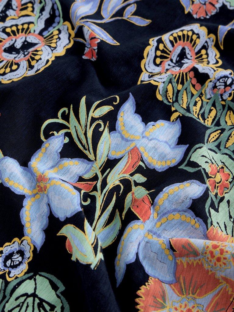 ABBIE CREW NECK T-SHIRT in NAVY PR - FLAT DETAIL