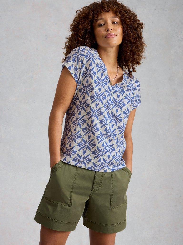 NELLY NOTCH V NECK TEE in BLUE MLT - LIFESTYLE