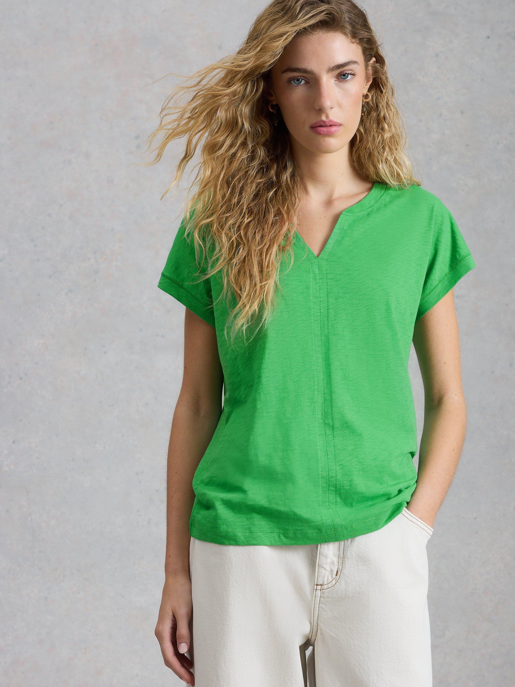 NELLY NOTCH V NECK TEE