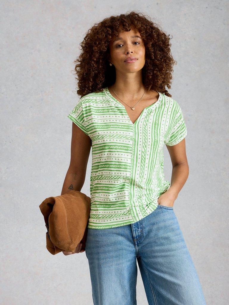 NELLY NOTCH STRIPES TEE in GREEN MLT - MODEL DETAIL
