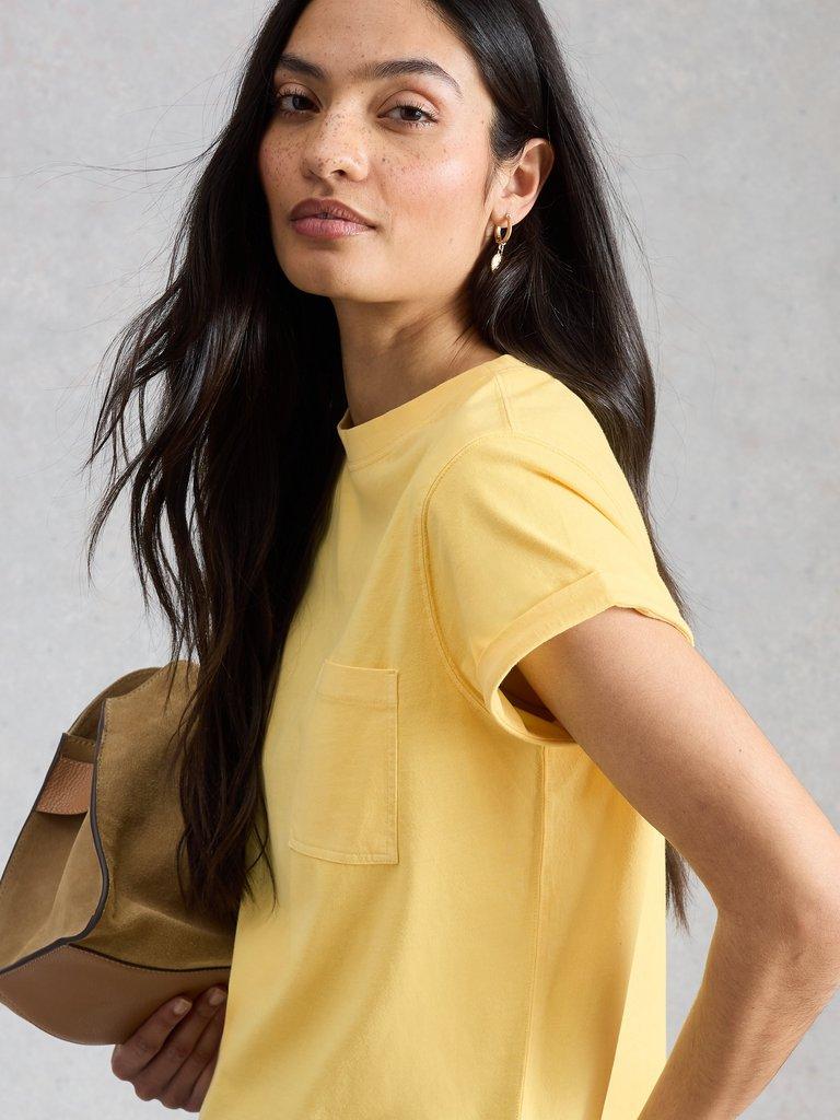 GINA SHORT SLEEVE TEE in LGT YELLOW - MODEL DETAIL