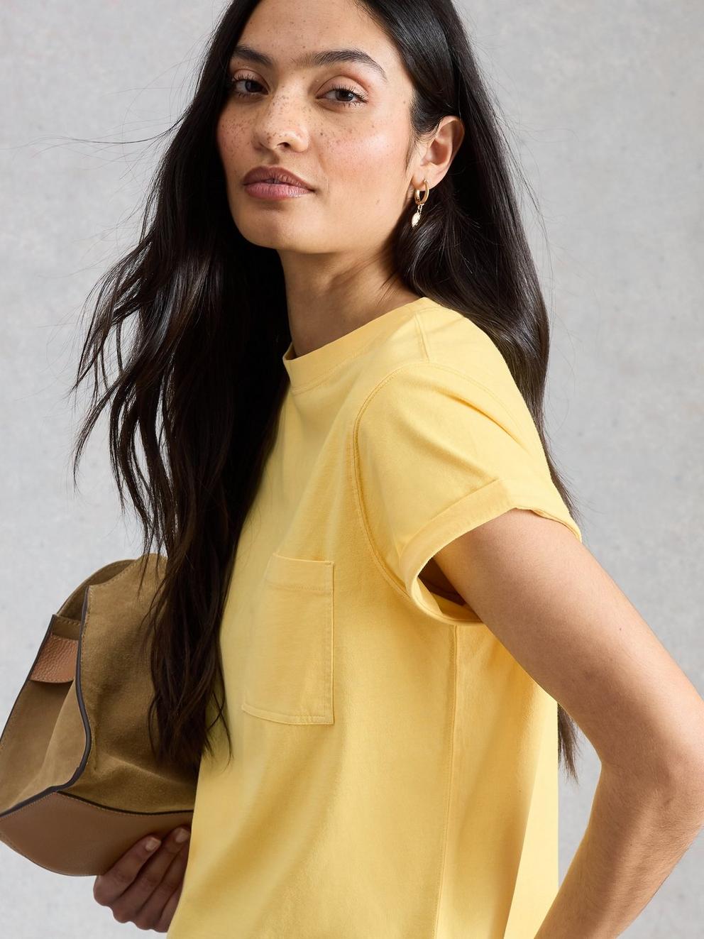 GINA SHORT SLEEVE TEE in LGT YELLOW - MODEL DETAIL