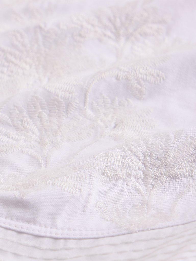 WEAVER NOTCH EMBROIDERED T-SHIRT in BRIL WHITE - FLAT DETAIL