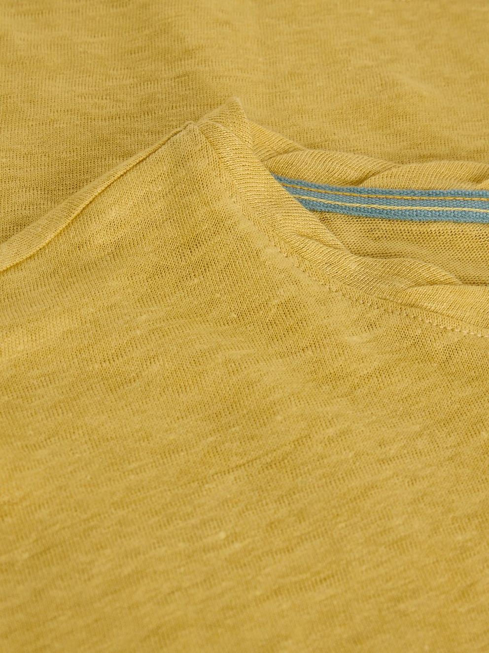 ROWAN LINEN T-SHIRT in LGT YELLOW - FLAT DETAIL