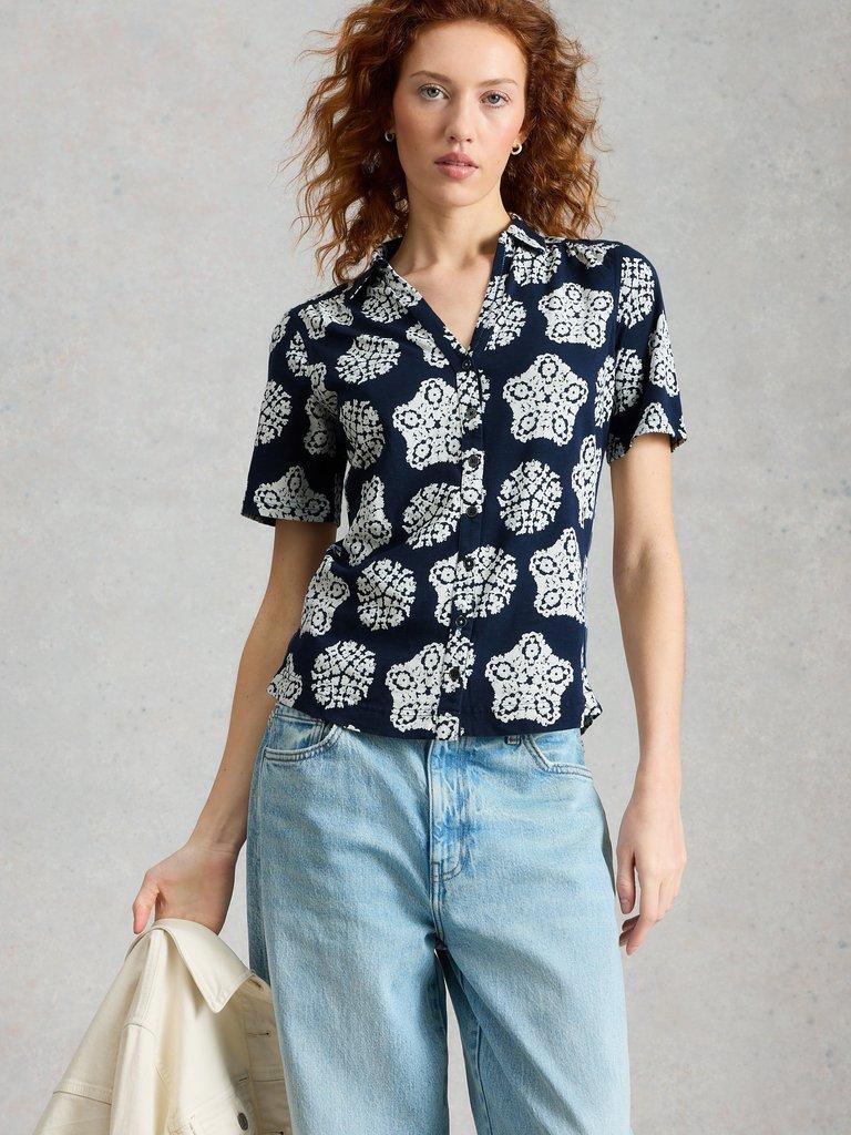 ANNIE COLLARED SHORT SLEEVE JERSEY SHIRT in NAVY PR - MODEL DETAIL
