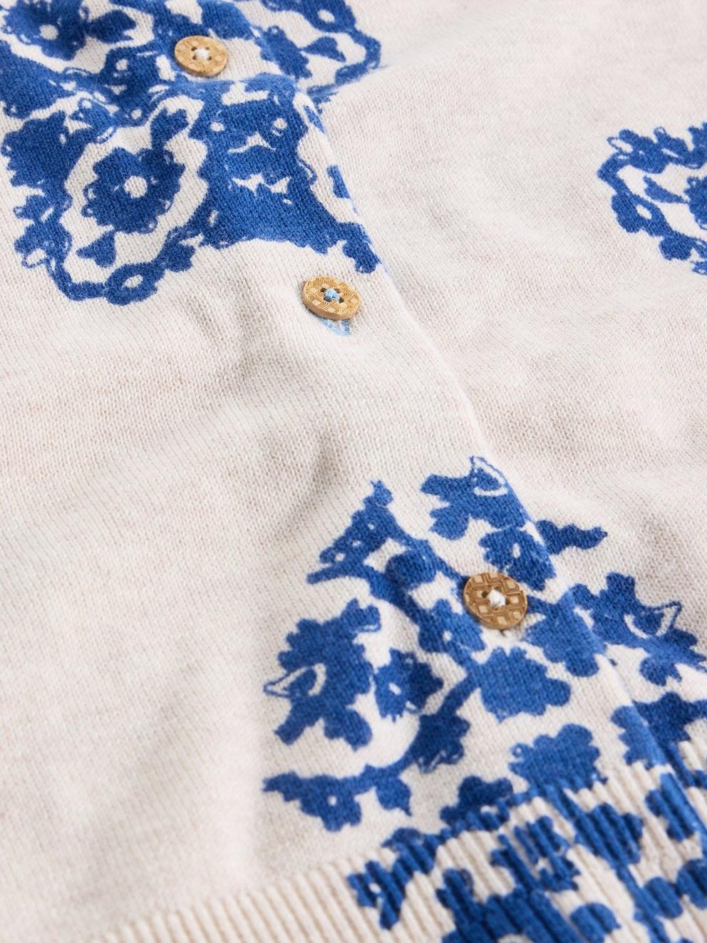 LULU CREW NECK LONG SLEEVE PRINT CARDI in IVORY PR - FLAT DETAIL