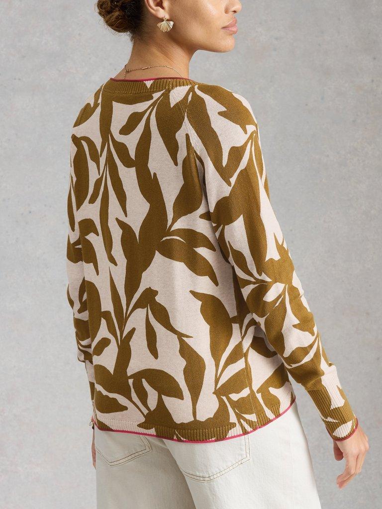 LULU PRINT CARDIGAN in GREEN PR - MODEL BACK