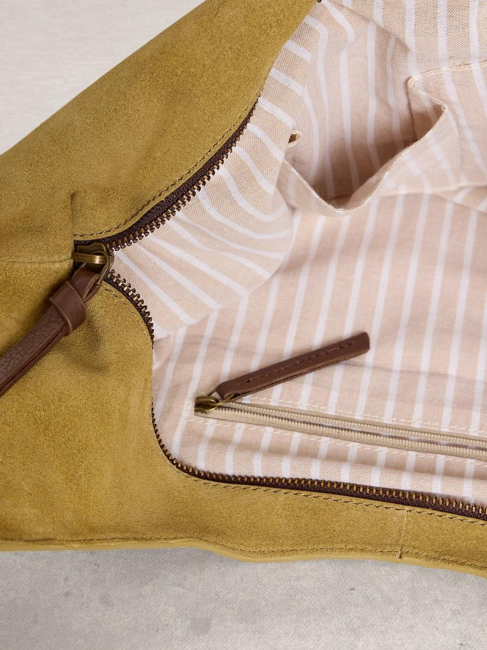 Saffy Shoulder Bag in MID GREEN - FLAT DETAIL