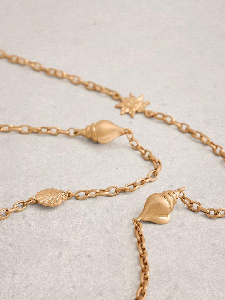Sandy Necklace in GLD TN MET - FLAT DETAIL