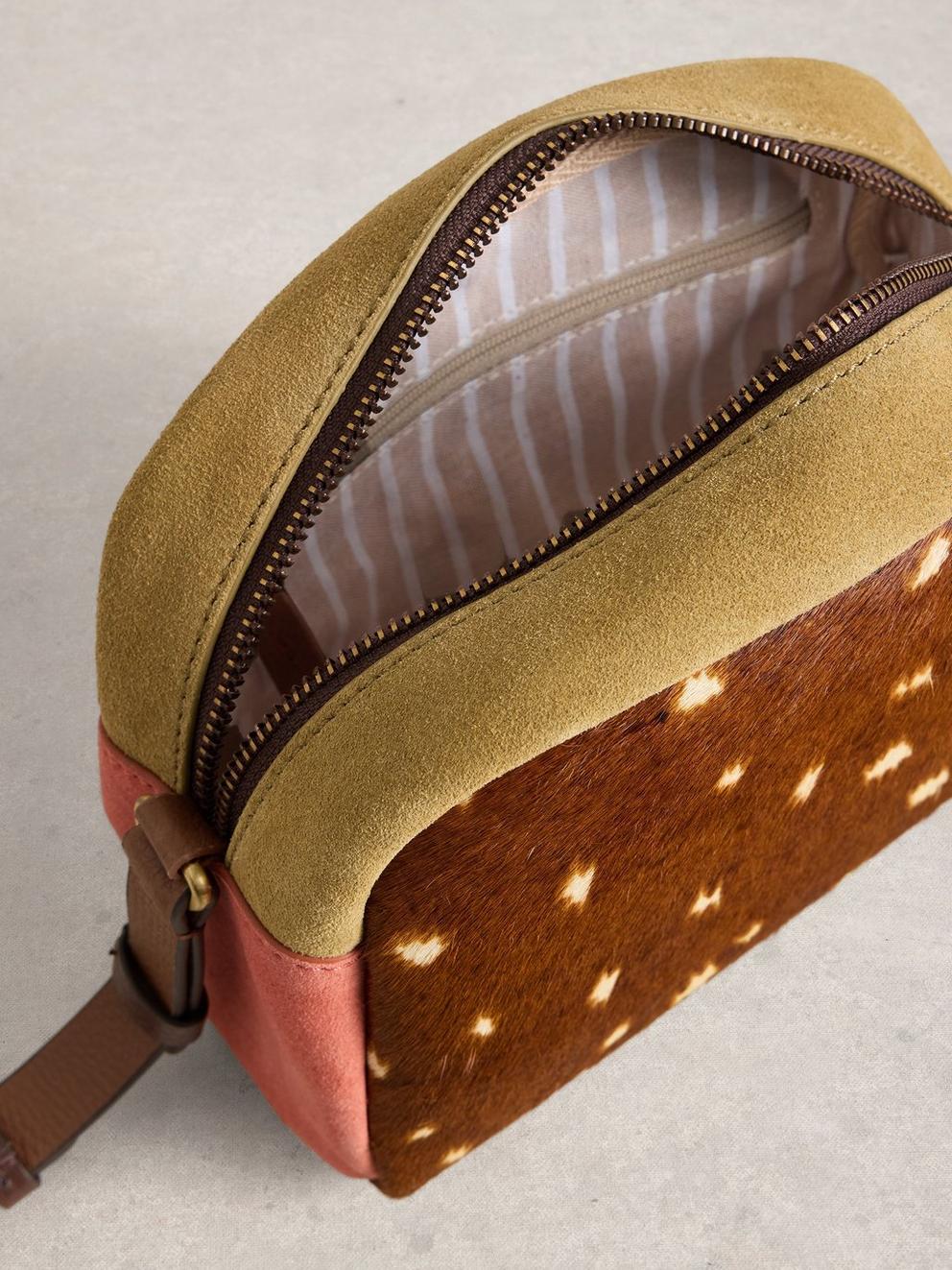 Bella Crossbody Bag in PINK MLT - FLAT DETAIL