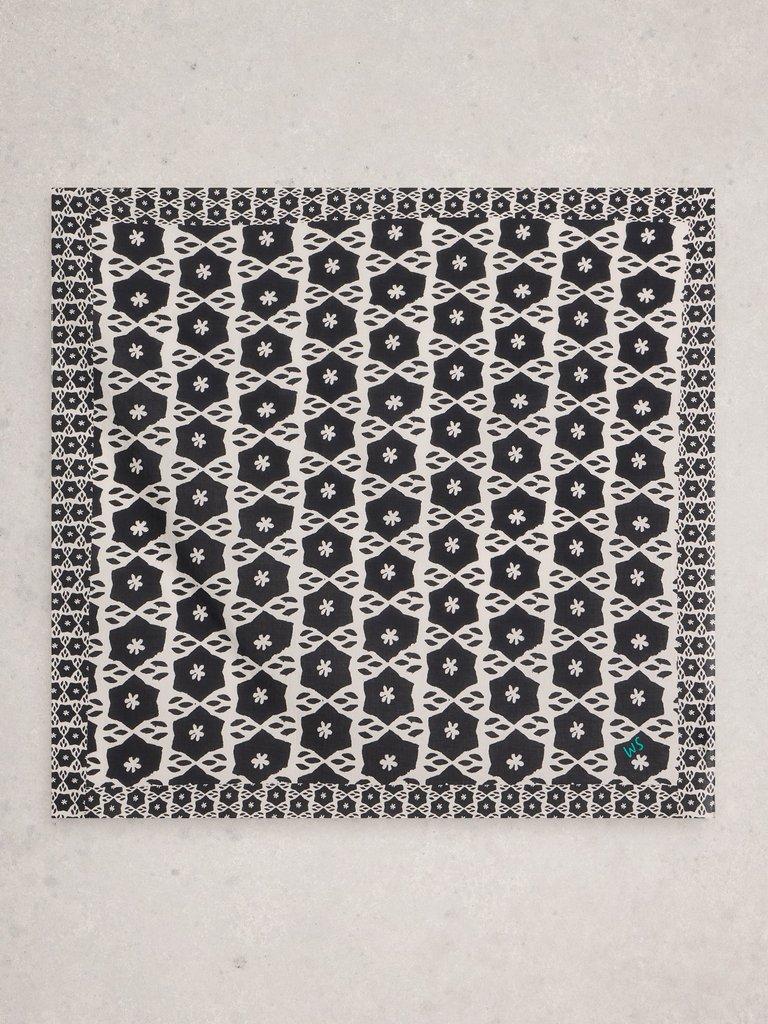 Ellie Square Printed Scarf in BLK PR - FLAT BACK
