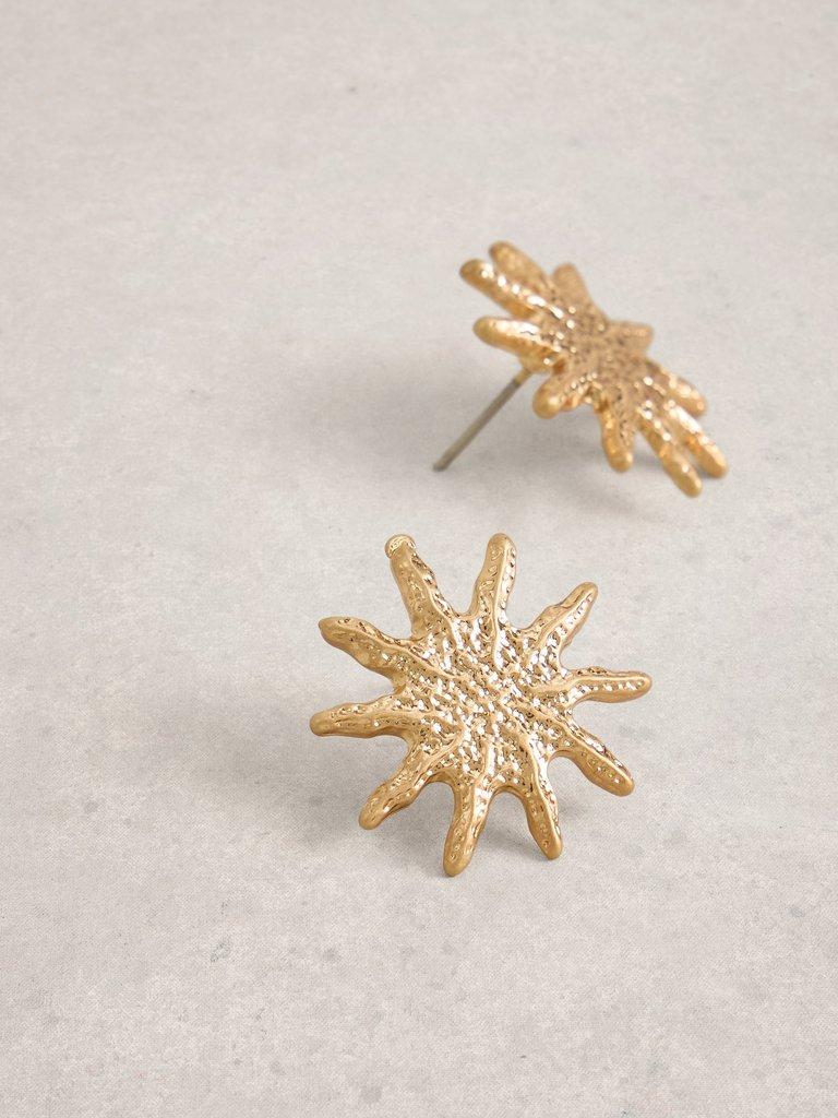 Star Stud Earrings in GLD TN MET - FLAT DETAIL
